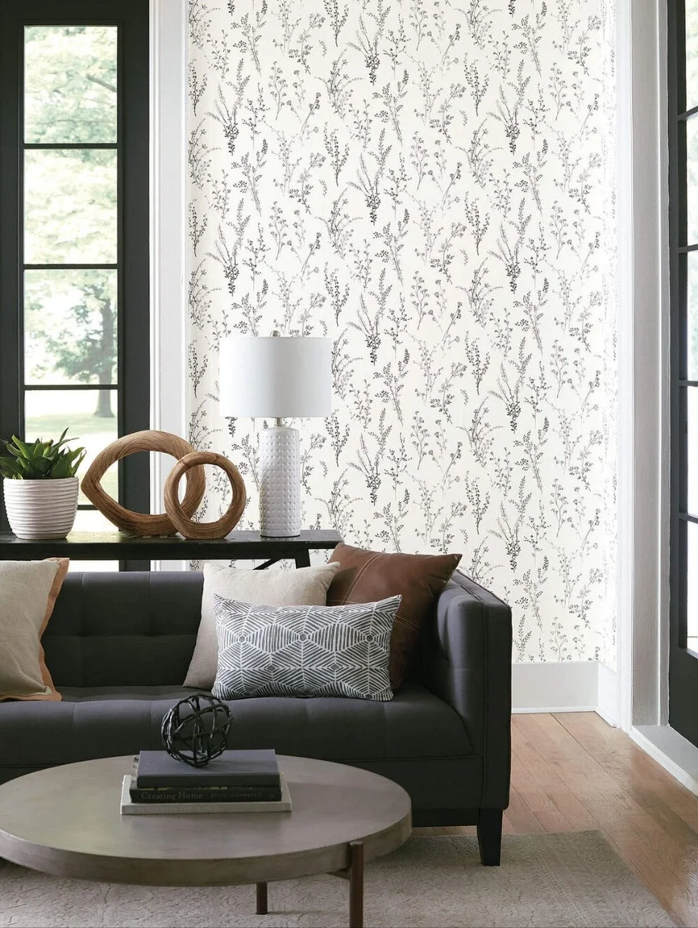 Wallpaper Farmhouse Wildflower Sprigs Black & White